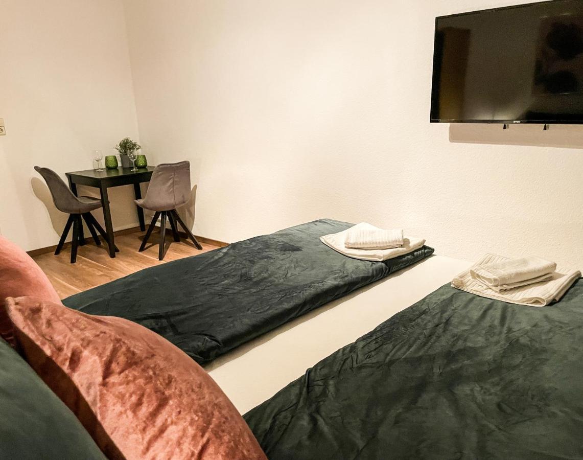 Apartment Fuer 3 Gaeste Kostenlose Parkplaetze Und Lift Hannover Buitenkant foto