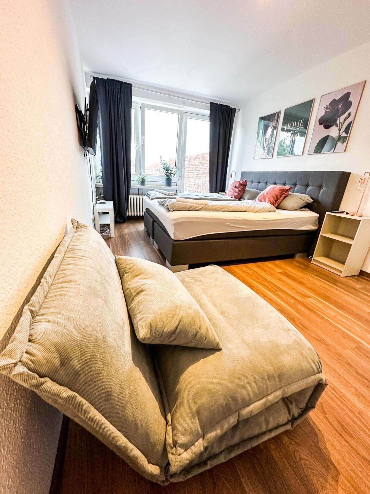 Apartment Fuer 3 Gaeste Kostenlose Parkplaetze Und Lift Hannover Buitenkant foto